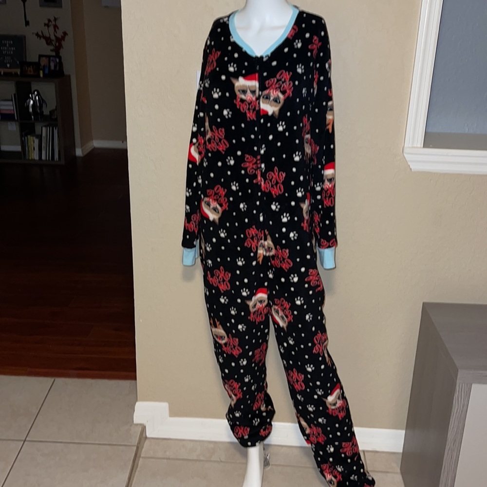 Grumpy Cat Christmas onesie